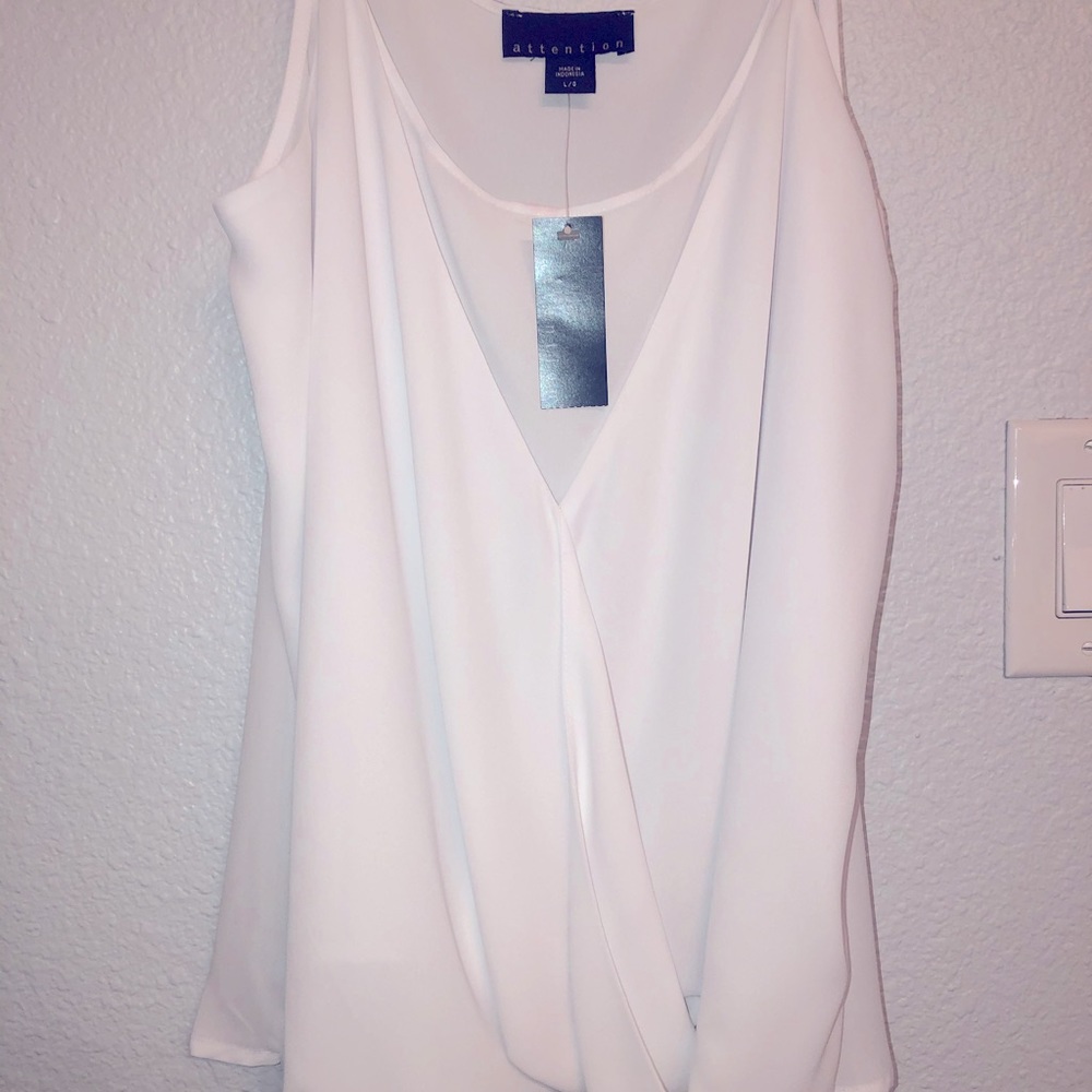 NWT White Dressy Tank! Large***